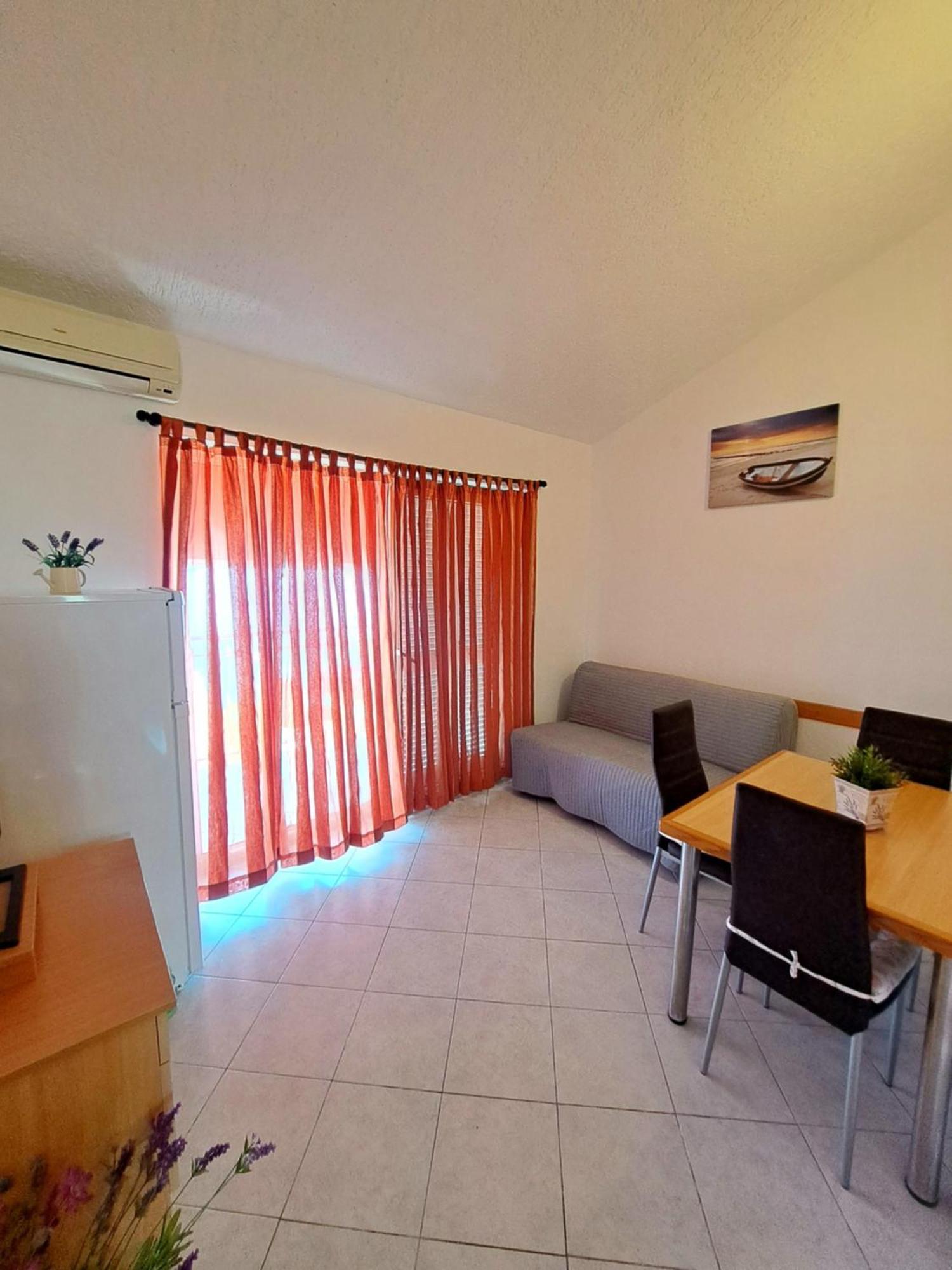 Apartments Toni Trogir Eksteriør bilde