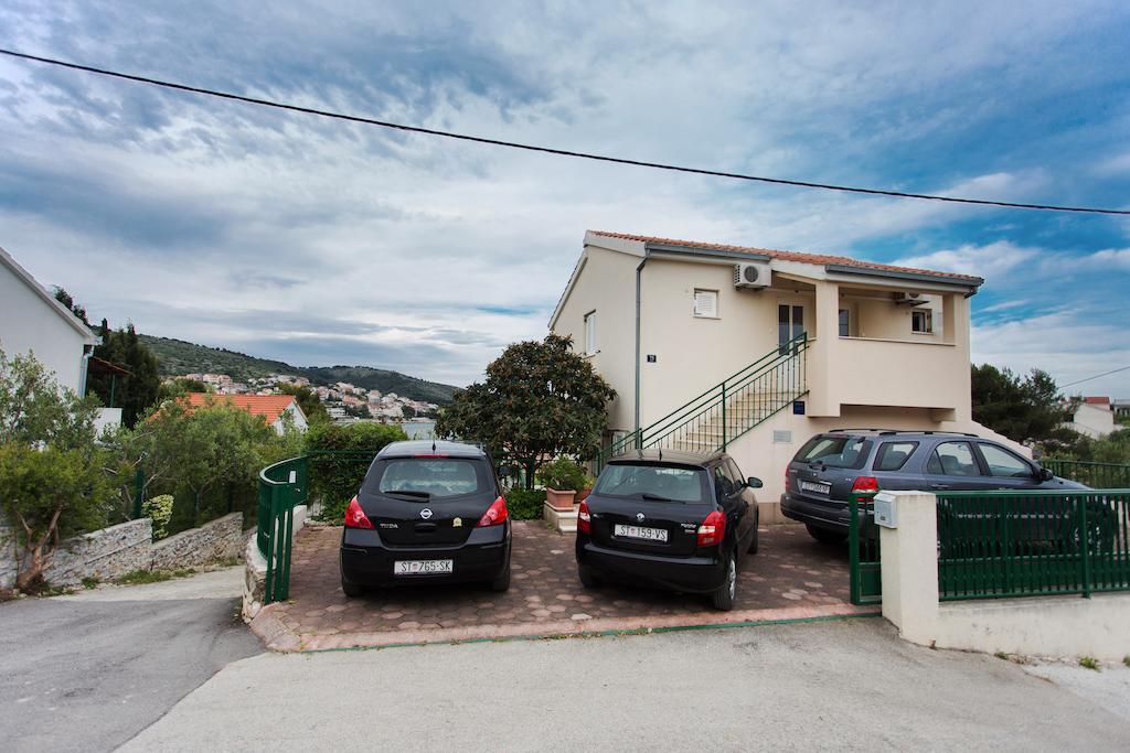 Apartments Toni Trogir Rom bilde